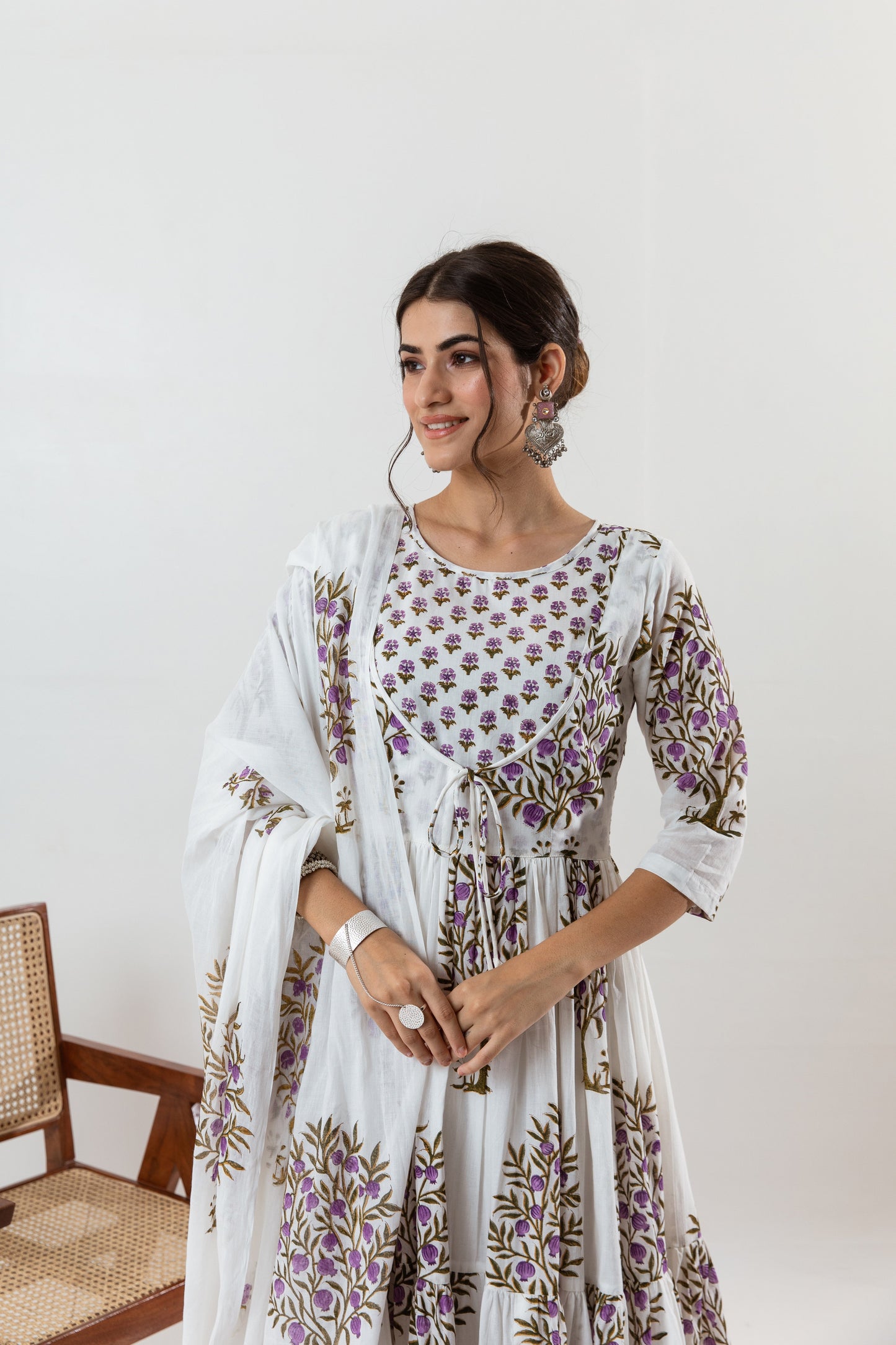 Laveena Floral Printed Design Cotton Pakistani Off White Suit Set with Pant and Dupatta Kurtisthan