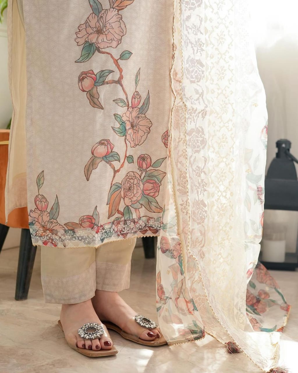 Shristhee Ethnic Embroidered Thread Work Printed Off White Shadow Kurta with Trousers & Dupatta Kurtisthan