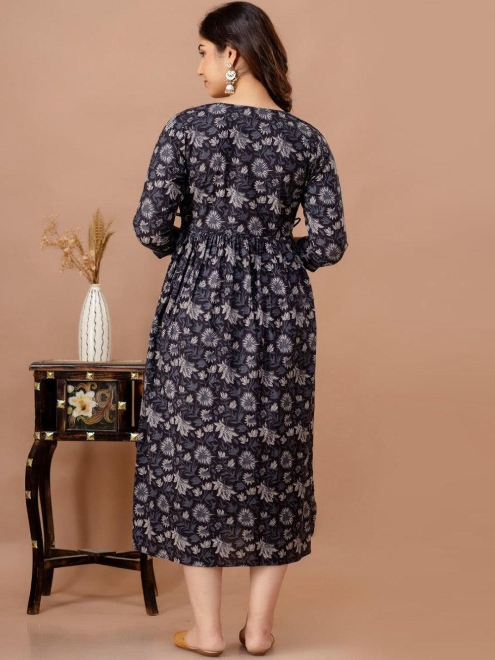 Saanvi Stunning Floral Printed Round Neck Cotton Fit & Flare Maternity Midi Dress