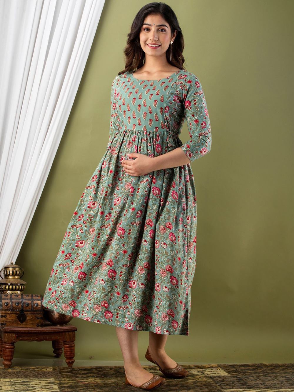 Nirja Stunning Floral Printed Round Neck Cotton Fit & Flare Maternity Midi Dress