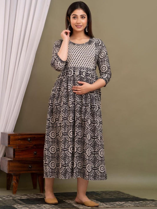 Rajeshri Stunning Floral Printed Round Neck Cotton Fit & Flare Maternity Midi Dress