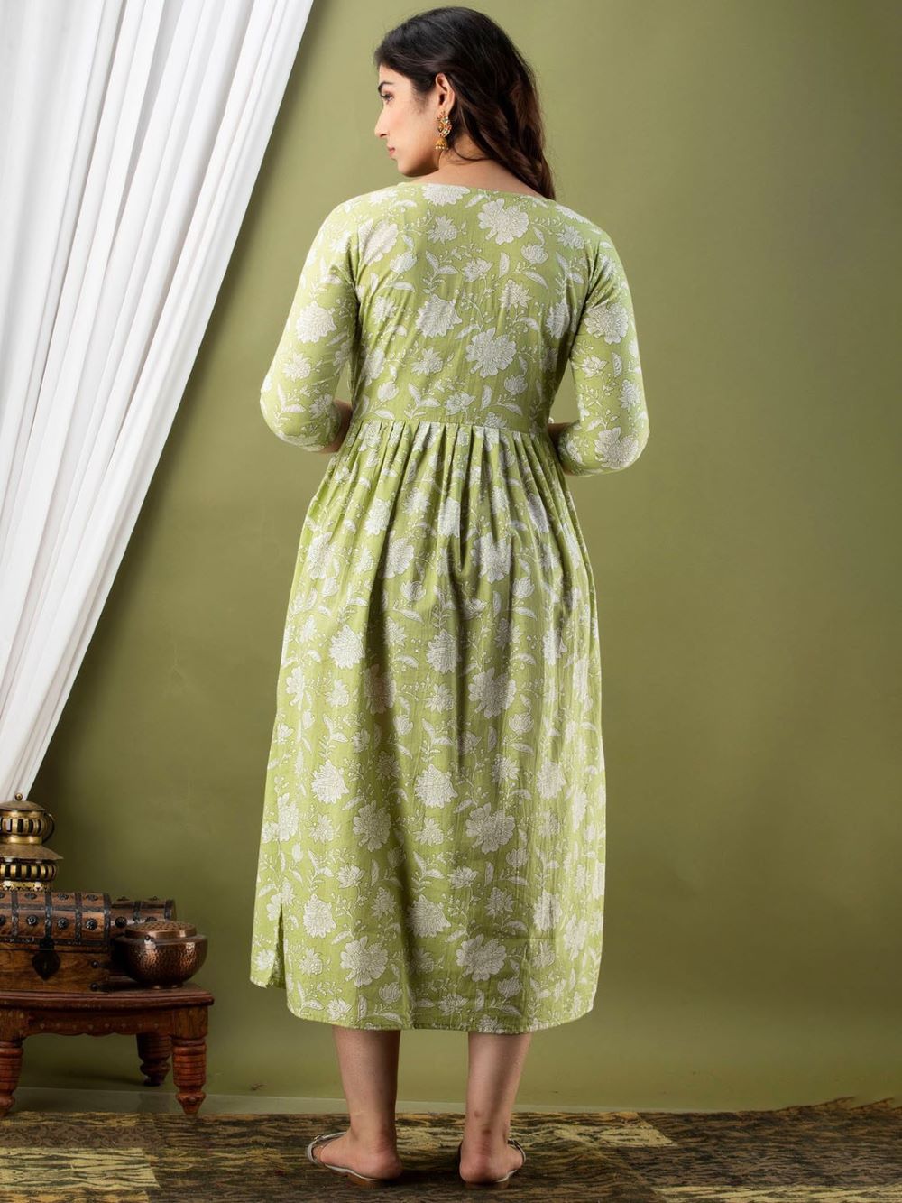 Hamsini Stunning Floral Printed Round Neck Cotton Fit & Flare Maternity Midi Dress