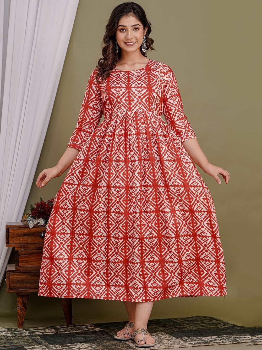 Jagrati Stunning Floral Printed Round Neck Cotton Fit & Flare Maternity Midi Dress