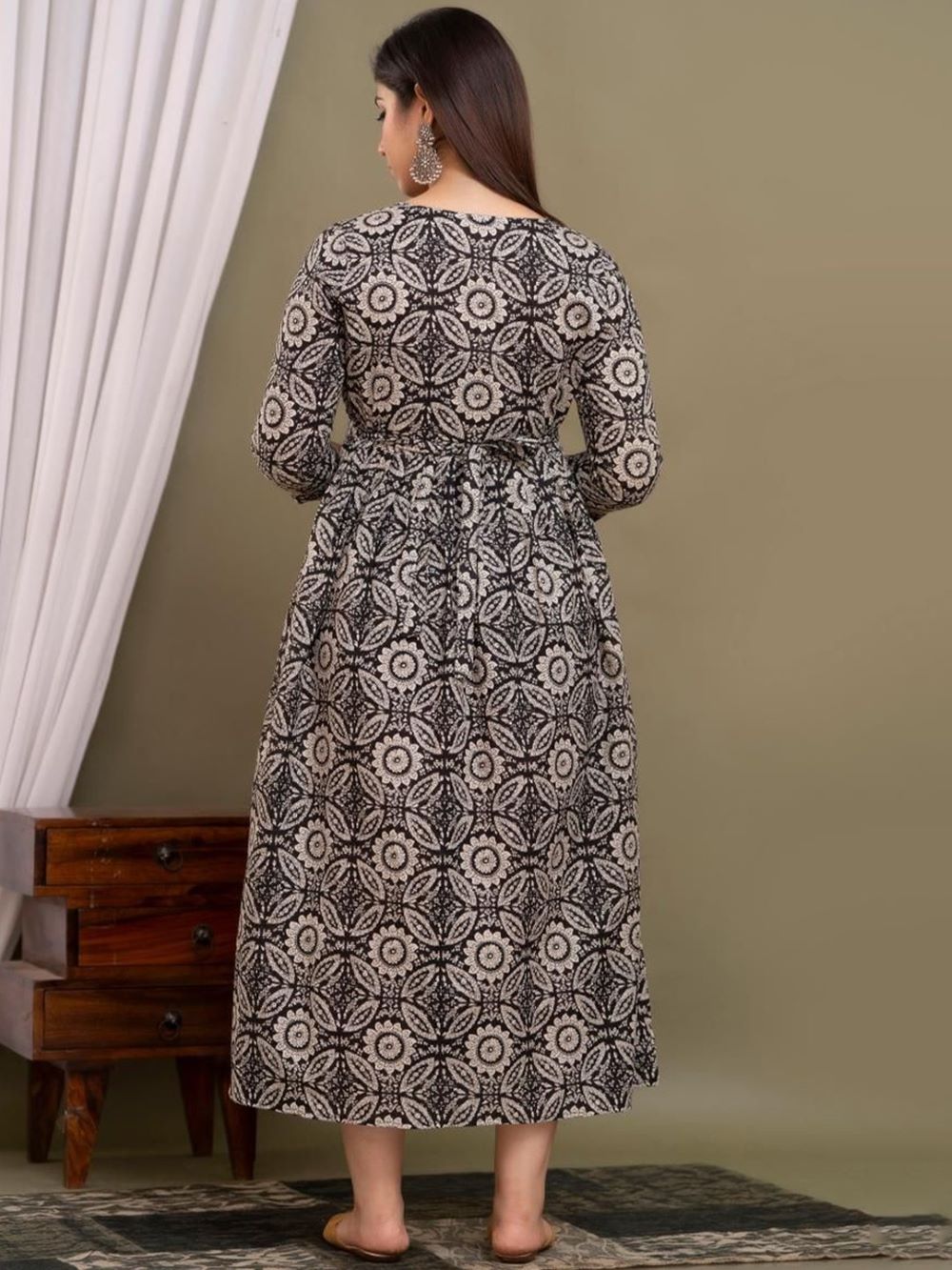 Rajeshri Stunning Floral Printed Round Neck Cotton Fit & Flare Maternity Midi Dress