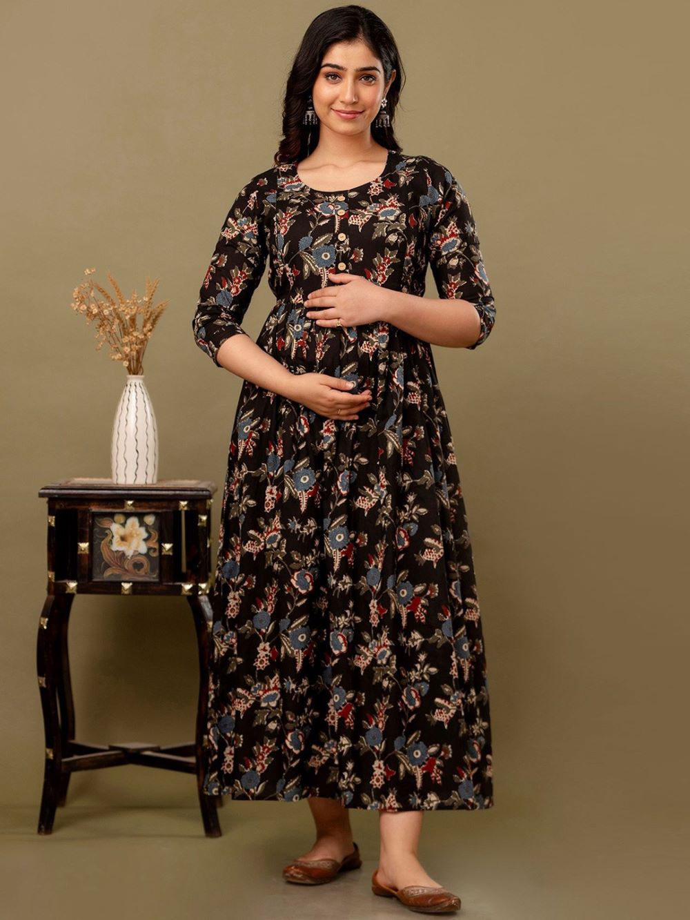 Leena Stunning Floral Printed Round Neck Cotton Fit & Flare Maternity Midi Dress