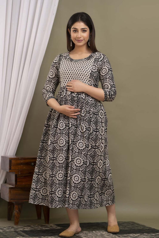 Ekantika Stunning Floral Printed Round Neck Cotton Fit & Flare Maternity Midi Dress