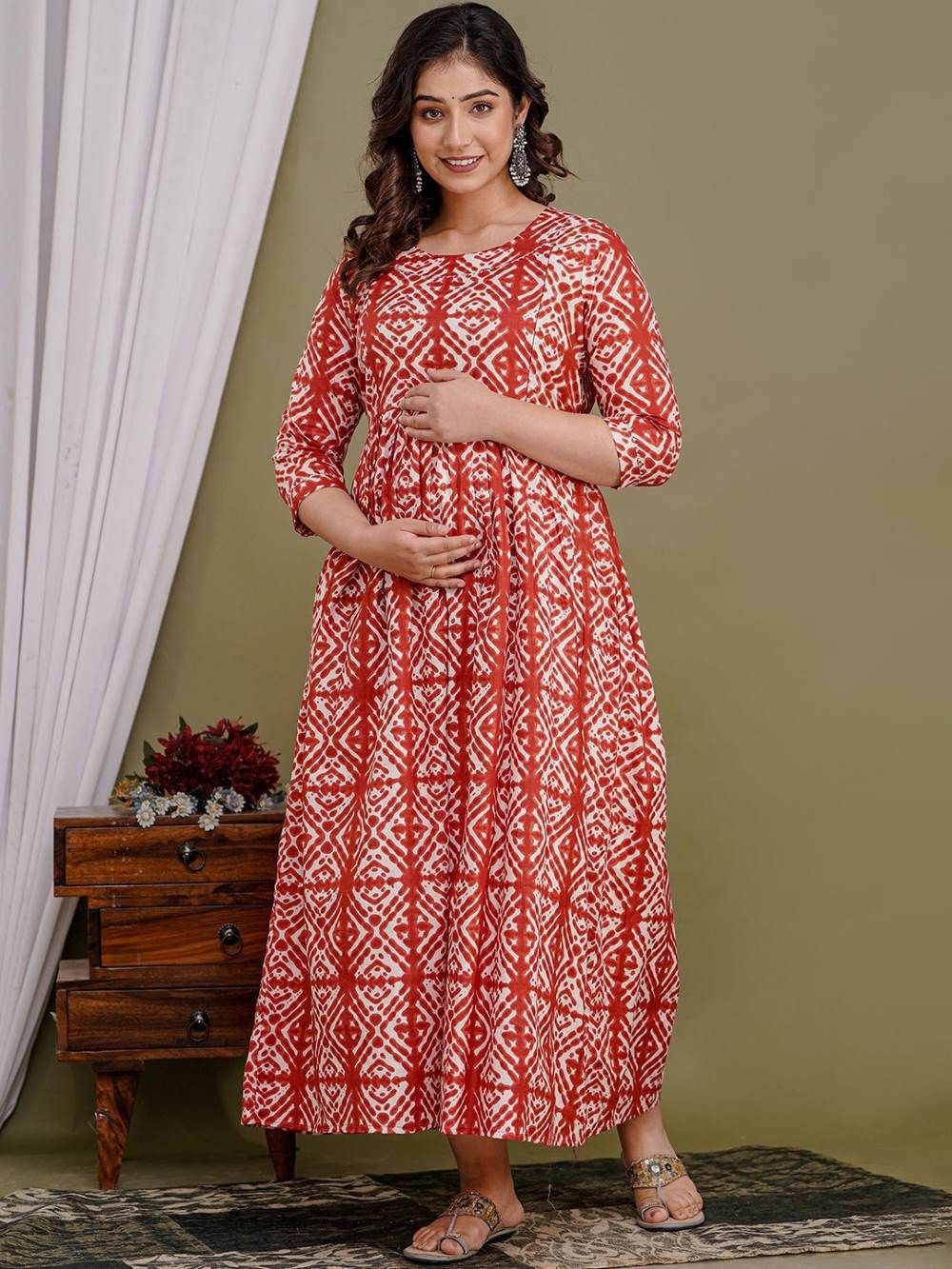 Jagrati Stunning Floral Printed Round Neck Cotton Fit & Flare Maternity Midi Dress